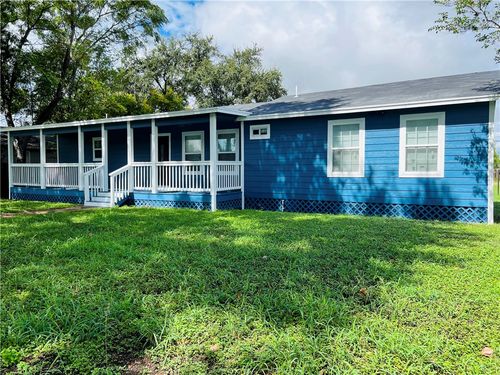 917 Corazan St, Alice, TX, 78332-3003 | Card Image
