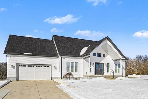 8924 Chicory Ln, Portland, MI, 48875-8502 | Card Image