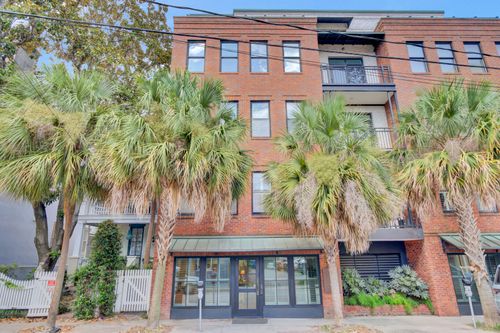 apt-32-76 Society St, Charleston, SC, 29401-6427 | Card Image