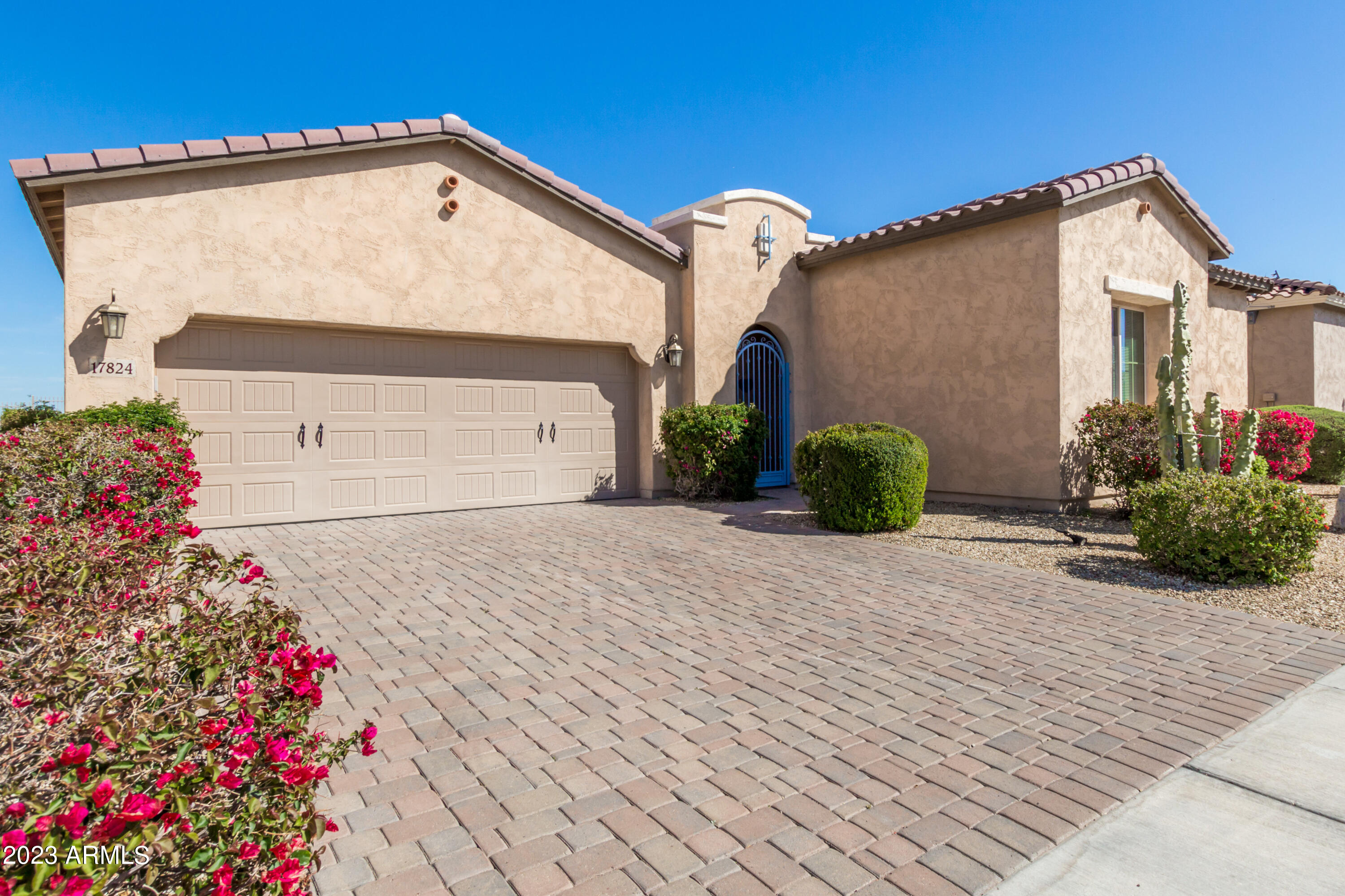 17824 W Cedarwood Lane, Sold in Goodyear Zoocasa