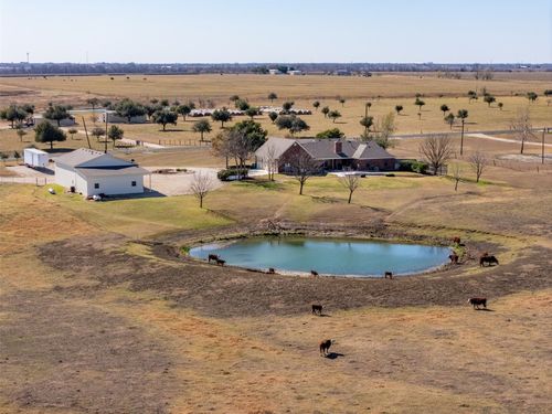 651 County Road 497, Taylor, TX, 76574-5447 | Card Image