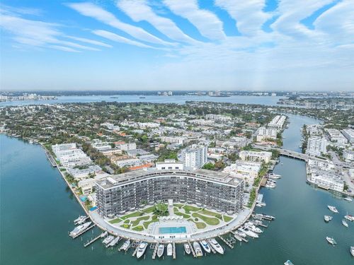 apt-725-900 Bay Dr, Miami Beach, FL, 33141-5632 | Card Image