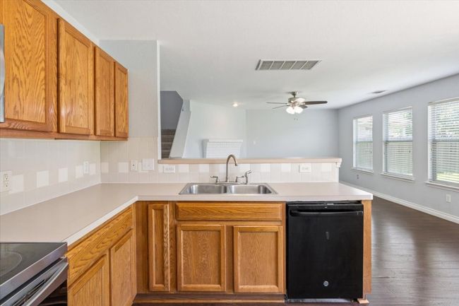1450 Newbury St, House other with 4 bedrooms, 3 bathrooms and 4 parking in Georgetown TX | Image 15