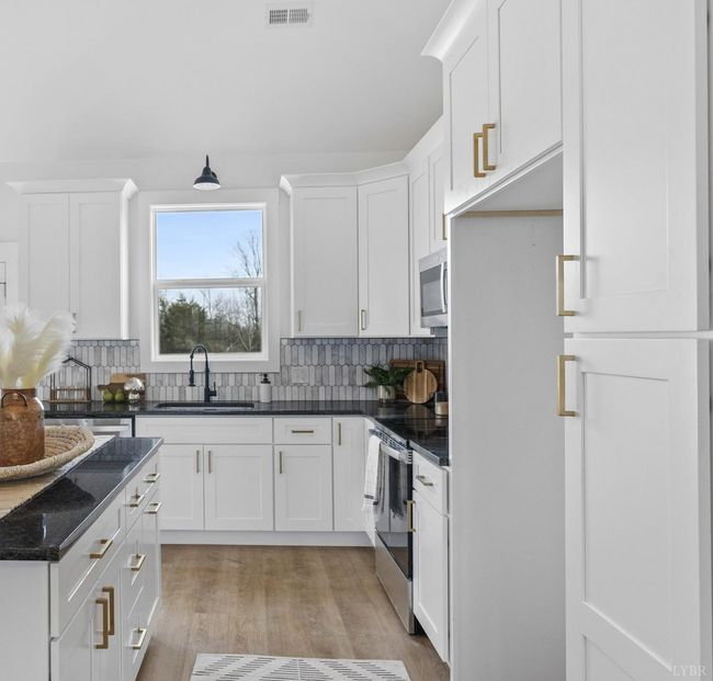 2116 Lime Plant Rd, House other with 3 bedrooms, 2 bathrooms and null parking in APPOMATTOX VA | Image 16