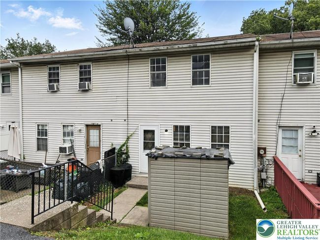 2818 Klein St, Townhouse with 3 bedrooms, 2 bathrooms and null parking in Allentown PA | Image 44
