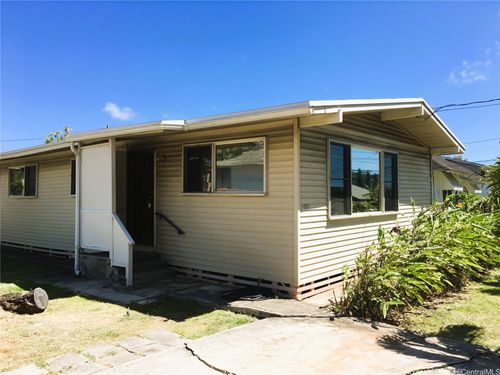 a-1661 Palolo Ave, Honolulu, HI, 96816-6222 | Card Image