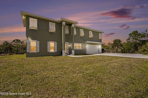 5570 Sanctuary Ave, GRANT, FL, 32949-8133 | Card Image