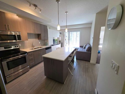209-15233 1 St Se, Calgary, AB, T2X0X5 | Card Image