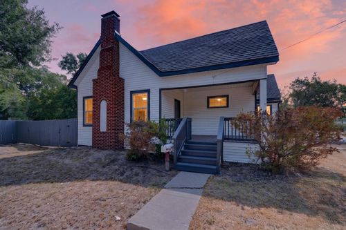 200 1st St, Terrell, TX, 75160-3011 | Card Image