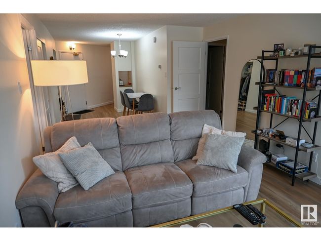 206 - 10149 Saskatchewan Dr Nw, Condo with 2 bedrooms, 2 bathrooms and 1 parking in Edmonton AB | Image 16