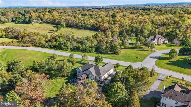 142 Triumphant Way, House other with 5 bedrooms, 4 bathrooms and null parking in FALLING WATERS WV | Image 74