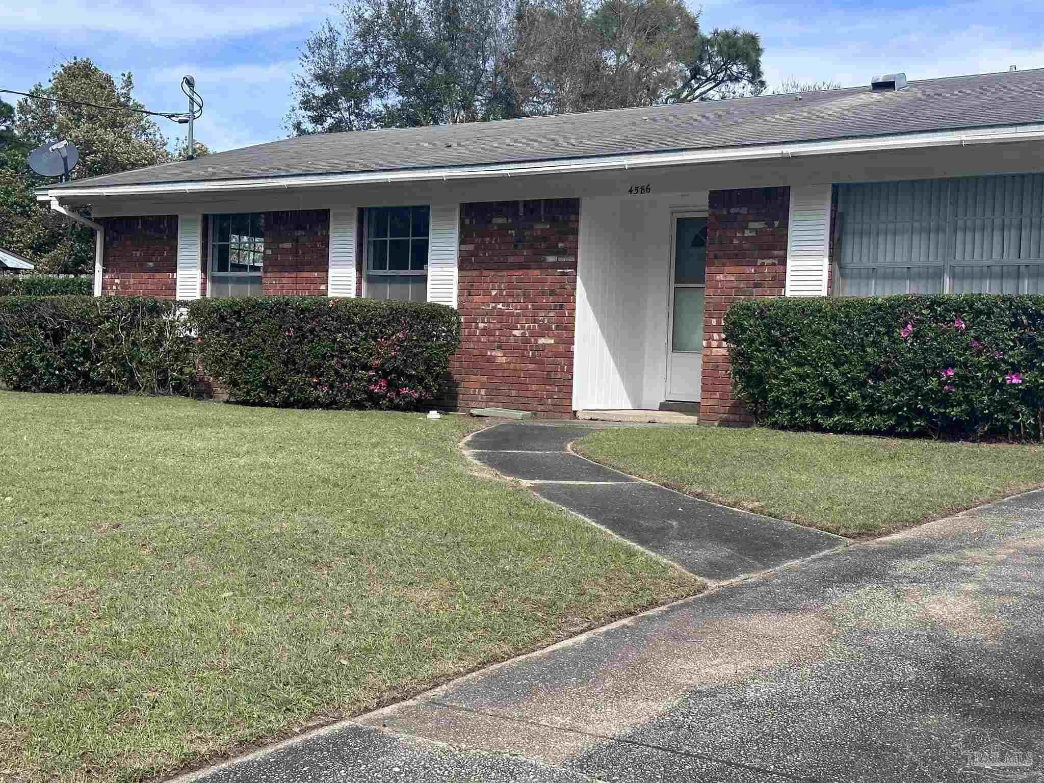 Monpellier Dr, Pensacola, FL 32505