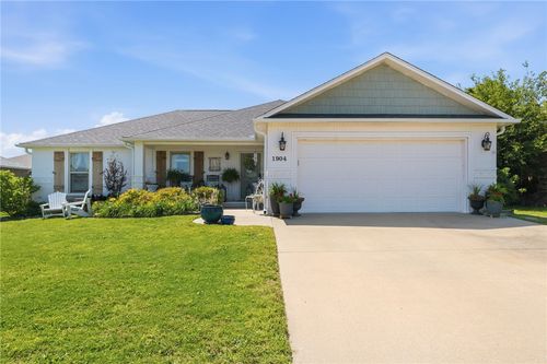 1904 Audabon Park Ct, Siloam Springs, AR, 72761-8328 | Card Image