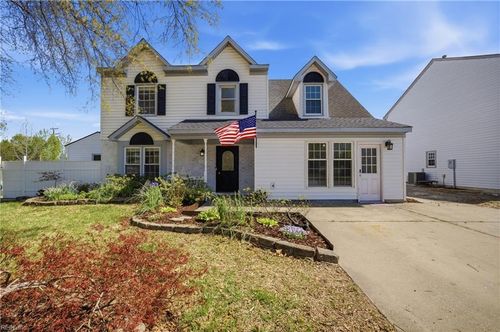 3201 Barberry Ln, Virginia Beach, VA, 23453-5907 | Card Image