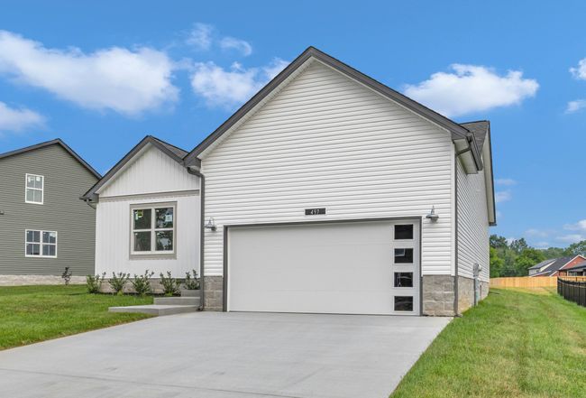 497 Herman Dr, House other with 3 bedrooms, 2 bathrooms and 2 parking in Clarksville TN | Image 5