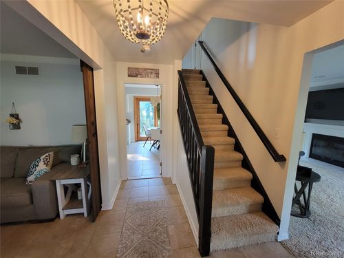 9658 Blauvelt Dr, Grosse Ile, MI, 48138-1615 | Card Image