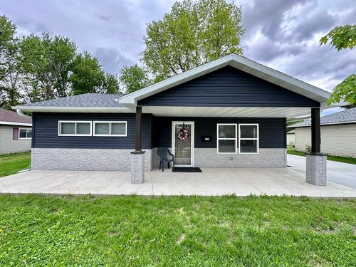 1210 Douglas Dr, Sterling, IL, 61081-1830 | Card Image