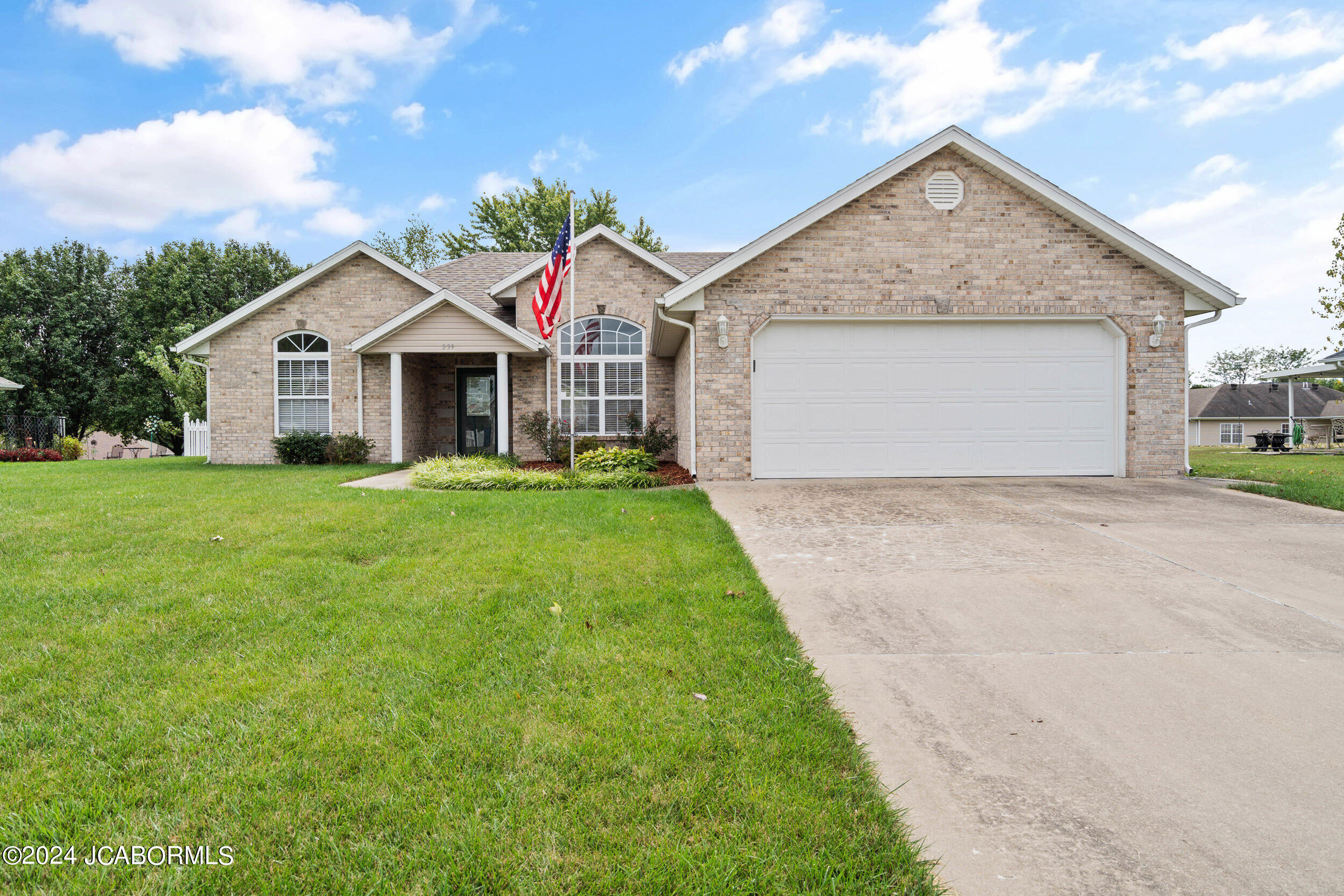 Northrup Ave, Holts Summit, MO 65043
