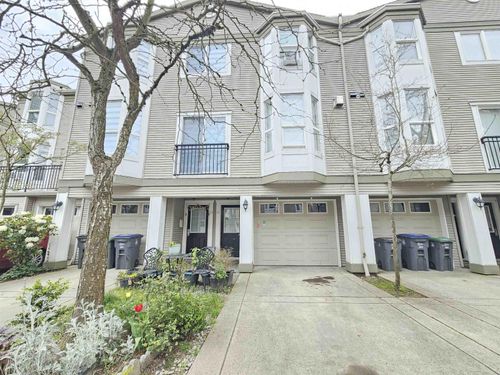 33-9559 130a Street, Surrey, BC, V3V5N9 | Card Image
