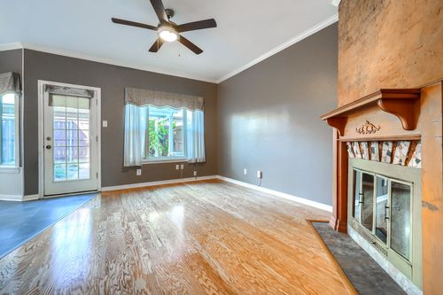 607 Trailwood Ct, Garland, TX, 75043-5688 | Card Image