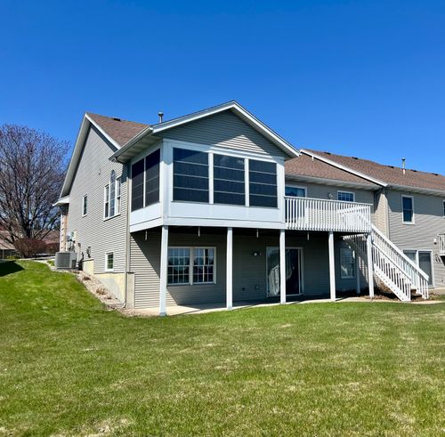 3076 Regency Pkwy, Zeeland, MI, 49464-6852 | Card Image