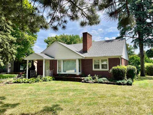534 Valley View Dr, Vermillion, SD, 57069-3539 | Card Image
