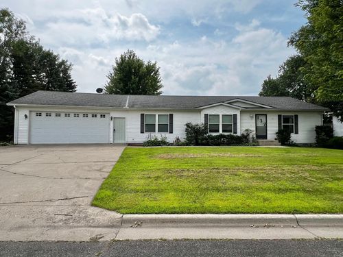 132 Fromm Cir, Granite Falls, MN, 56241-1820 | Card Image