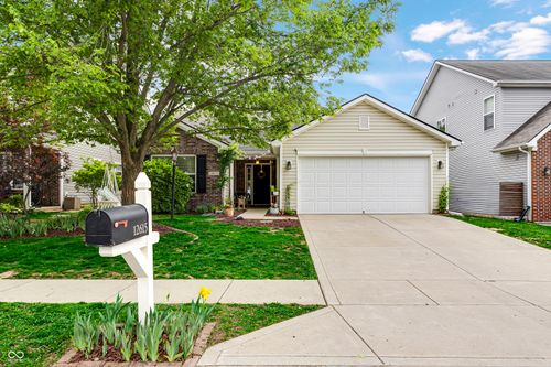 12615 Old Pond Rd, Noblesville, IN, 46060-4941 | Card Image