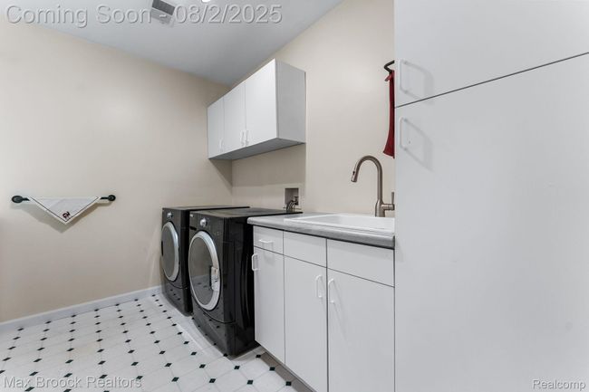 14-web-or-mls-A0103081.jpg | Image 10