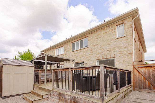 94 Snowling Dr, House attached with 6 bedrooms, 4 bathrooms and 2 parking in Ajax ON | Image 46