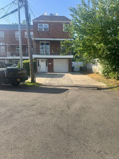 2r-25023 88th Rd, Bellerose, NY, 11426-2313 | Card Image