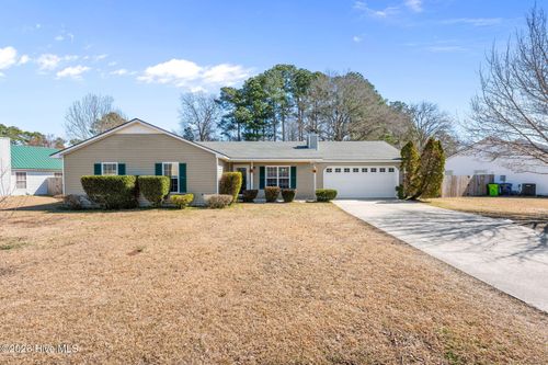 209 Devonshire Dr, Havelock, NC, 28532-9516 | Card Image
