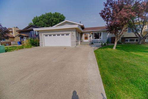 110 Ojibwa Rd W, Lethbridge, AB, T1K5L1 | Card Image