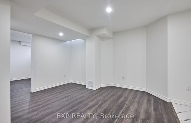 13 Knowles St, House other with 2 bedrooms, 1 bathrooms and 1 parking in Ajax ON | Image 6