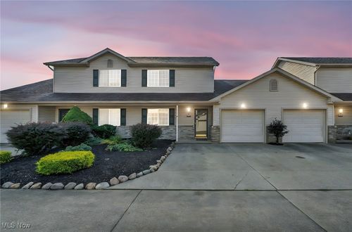 783 Orchard St, Wadsworth, OH, 44281-1670 | Card Image