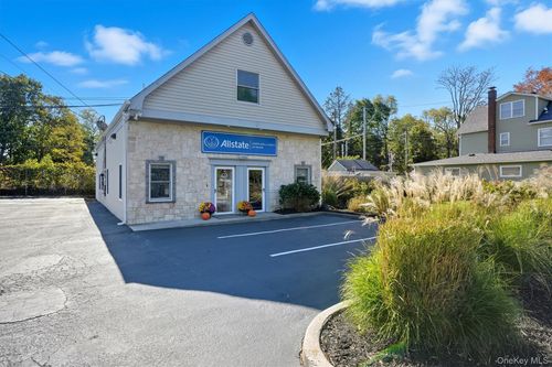 38 Sheep Pasture Rd, Port Jefferson, NY, 11777-2214 | Card Image