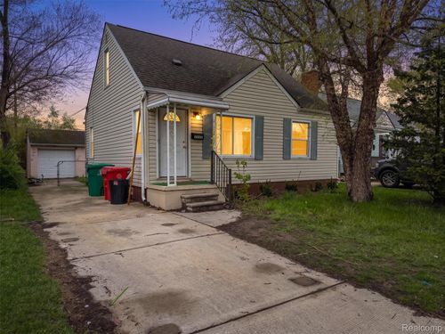 24811 Valley Ave, Eastpointe, MI, 48021-1053 | Card Image