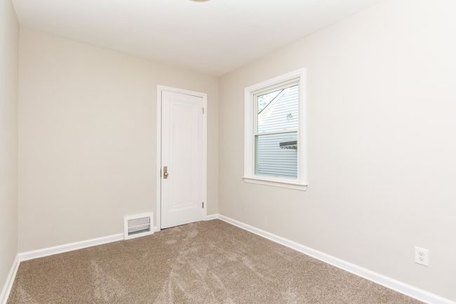 648 Lebaron Ave, House other with 3 bedrooms, 2 bathrooms and null parking in Pontiac MI | Image 8