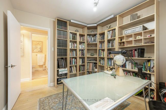 2 Ailsa Craig Crt, House attached with 7 bedrooms, 2 bathrooms and 5 parking in North York ON | Image 21