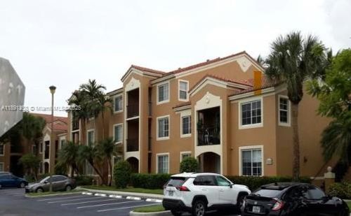 apt-101-8000 N Nob Hill Rd, Tamarac, FL, 33321-7404 | Card Image