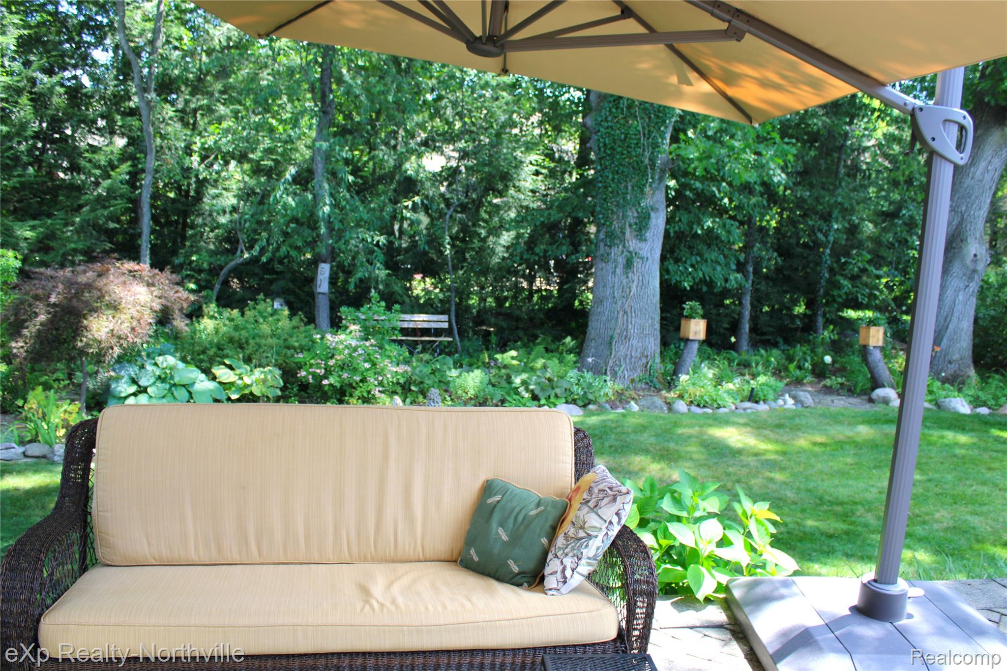 Residential in Commerce Charter Township 5