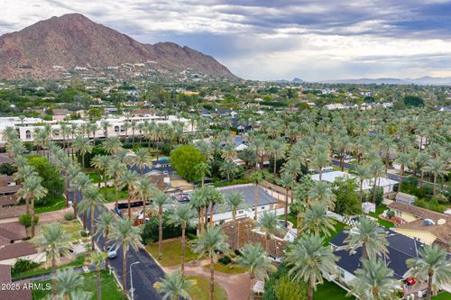 4411 N 46th Pl, Phoenix, AZ, 85018-2901 | Card Image