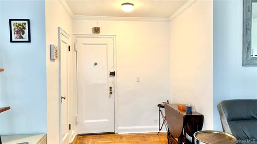 6g-48-42 44th Street, New York, NY, 11377 | Card Image