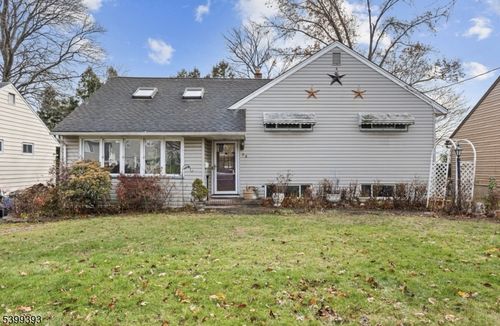 29 Lennon Pl, Clifton, NJ, 07013-3325 | Card Image