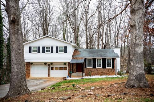 917 Chartley Dr Sw, Lilburn, GA, 30047-5455 | Card Image