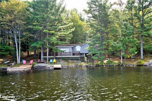 121 Healey Lake Water, Mactier, ON, P2A2W8 | Card Image