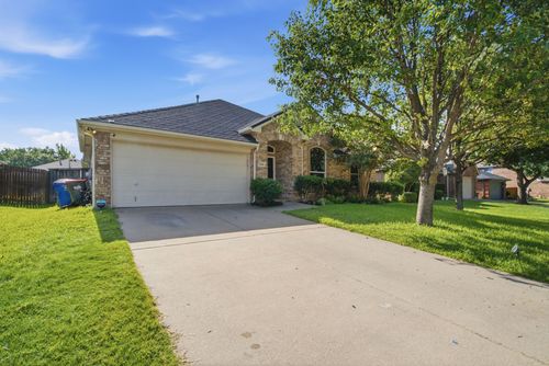 2606 Dogwood Trl, Mansfield, TX, 76063-7556 | Card Image