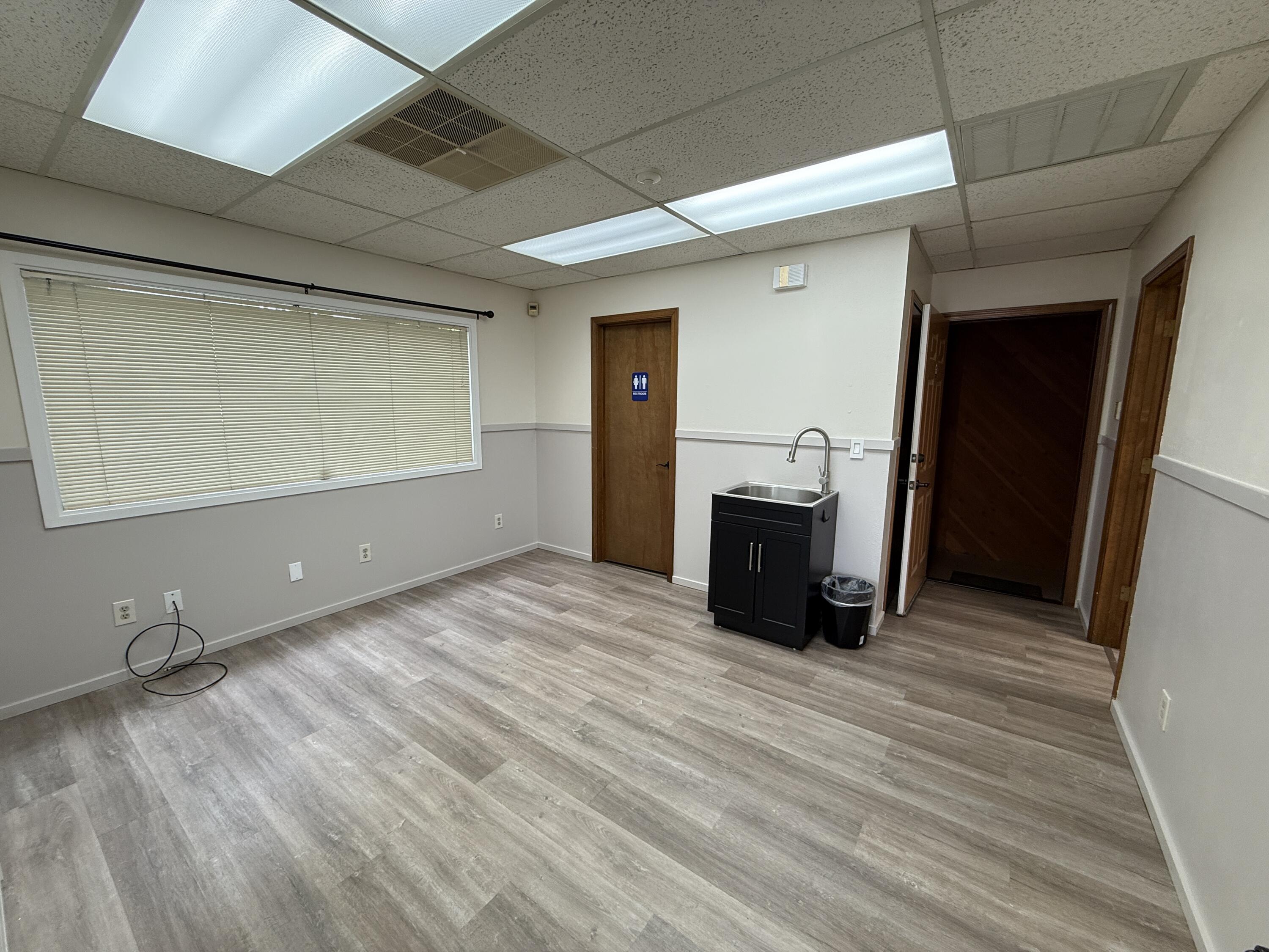 Commercial Lease in Redding 4