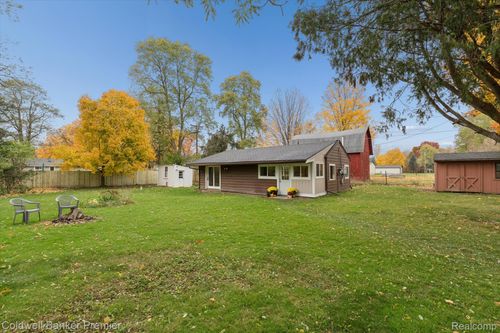 2988 Farmers Creek Rd, Metamora, MI, 48455-9708 | Card Image