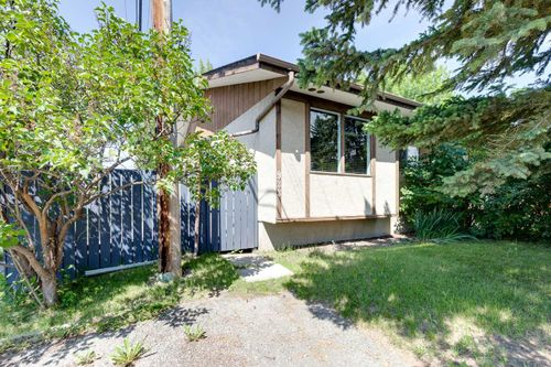 933 Marcombe Dr Ne, Calgary, AB, T2A3H2 | Card Image